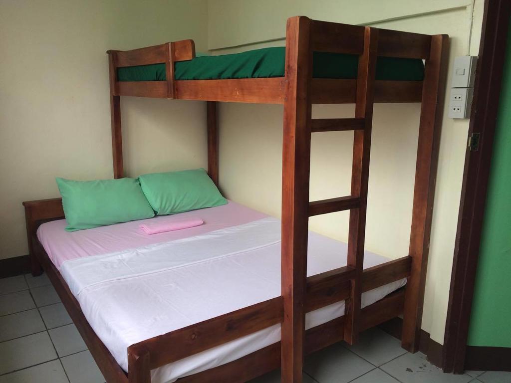 Friendly'S Guesthouse Hotel Cebu Екстериор снимка